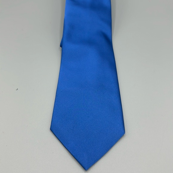 Geoffrey Beene Silk Tie - Picture 1 of 3